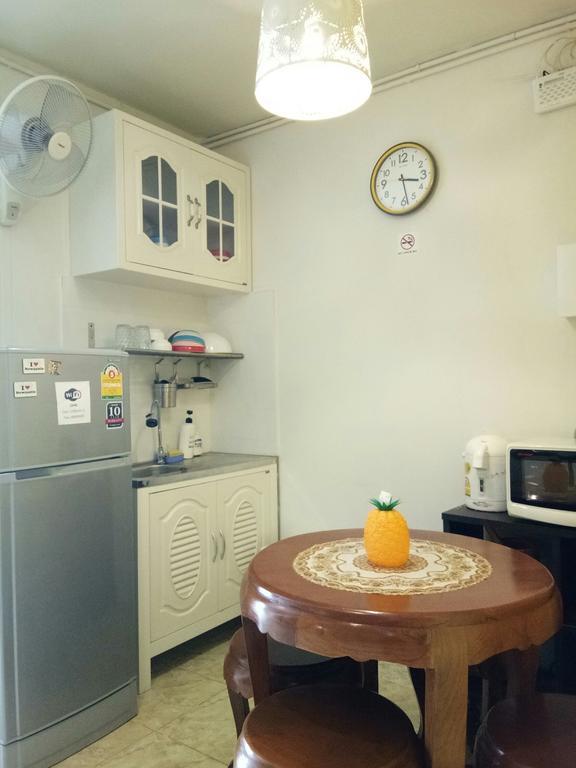 108Beds Hostel Si Racha Bagian luar foto