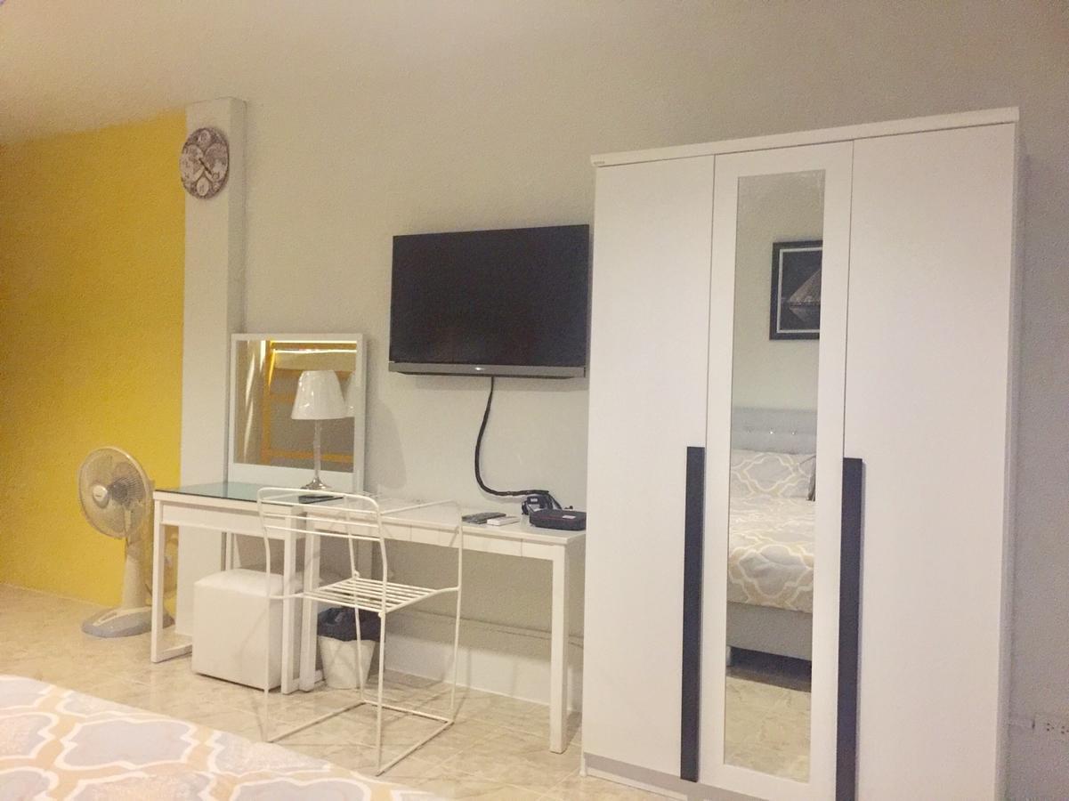 108Beds Hostel Si Racha Bagian luar foto